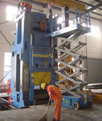 众诚高空设备租赁 一站式高空作业解决方案，电子产品销售同步助力